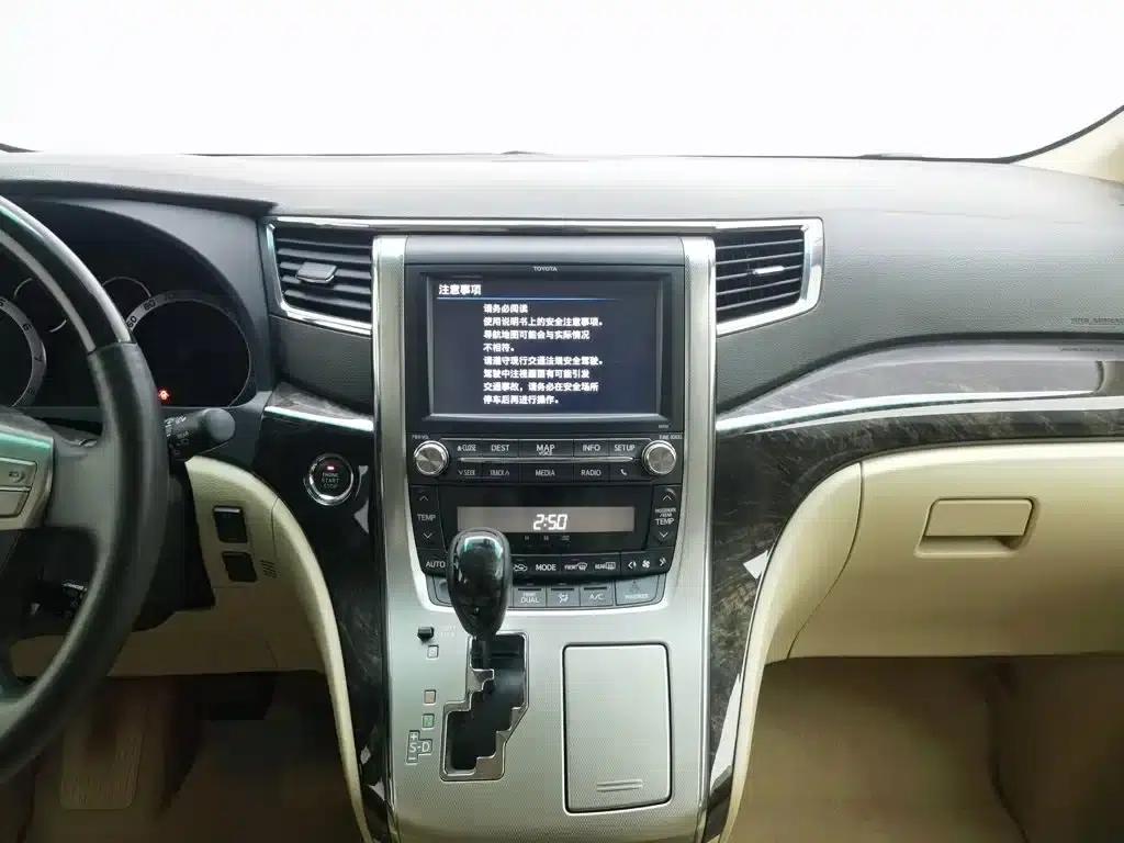 2012 Alphard 3.5L Luxury Edition — миниатюра 12