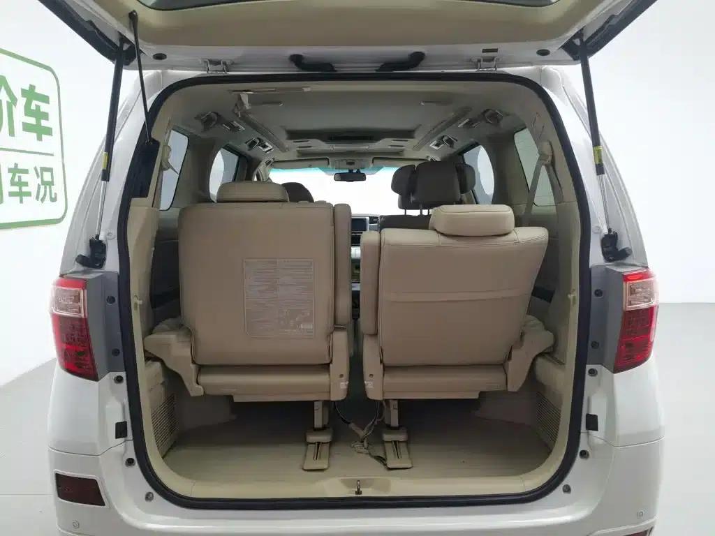 2012 Alphard 3.5L Luxury Edition — миниатюра 16