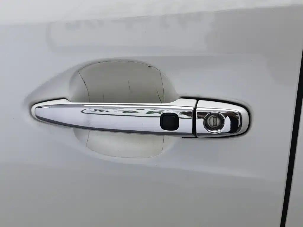 2012 Alphard 3.5L Luxury Edition — миниатюра 18
