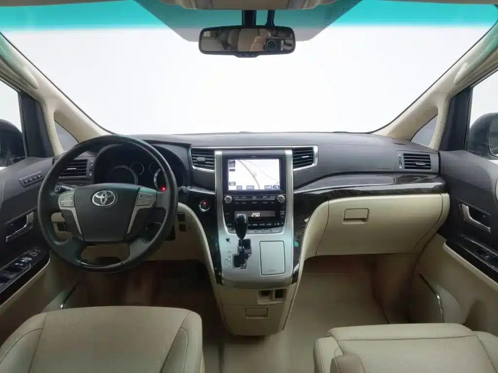2012 Alphard 3.5L Luxury Edition — миниатюра 5