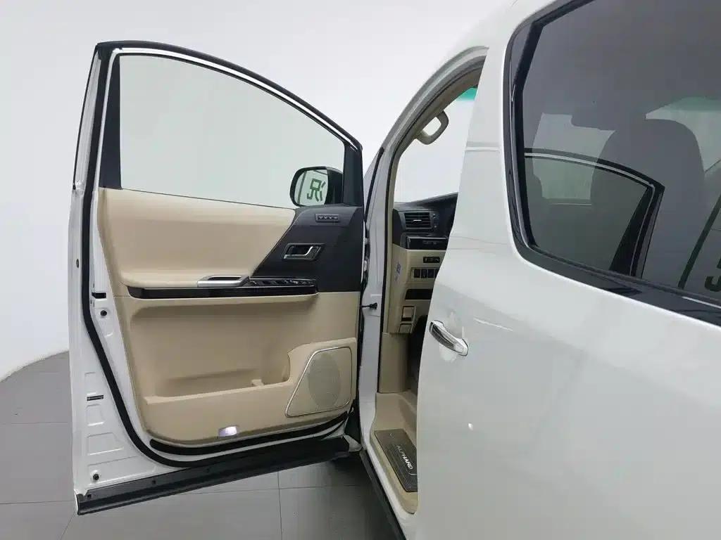 2012 Alphard 3.5L Luxury Edition — миниатюра 8
