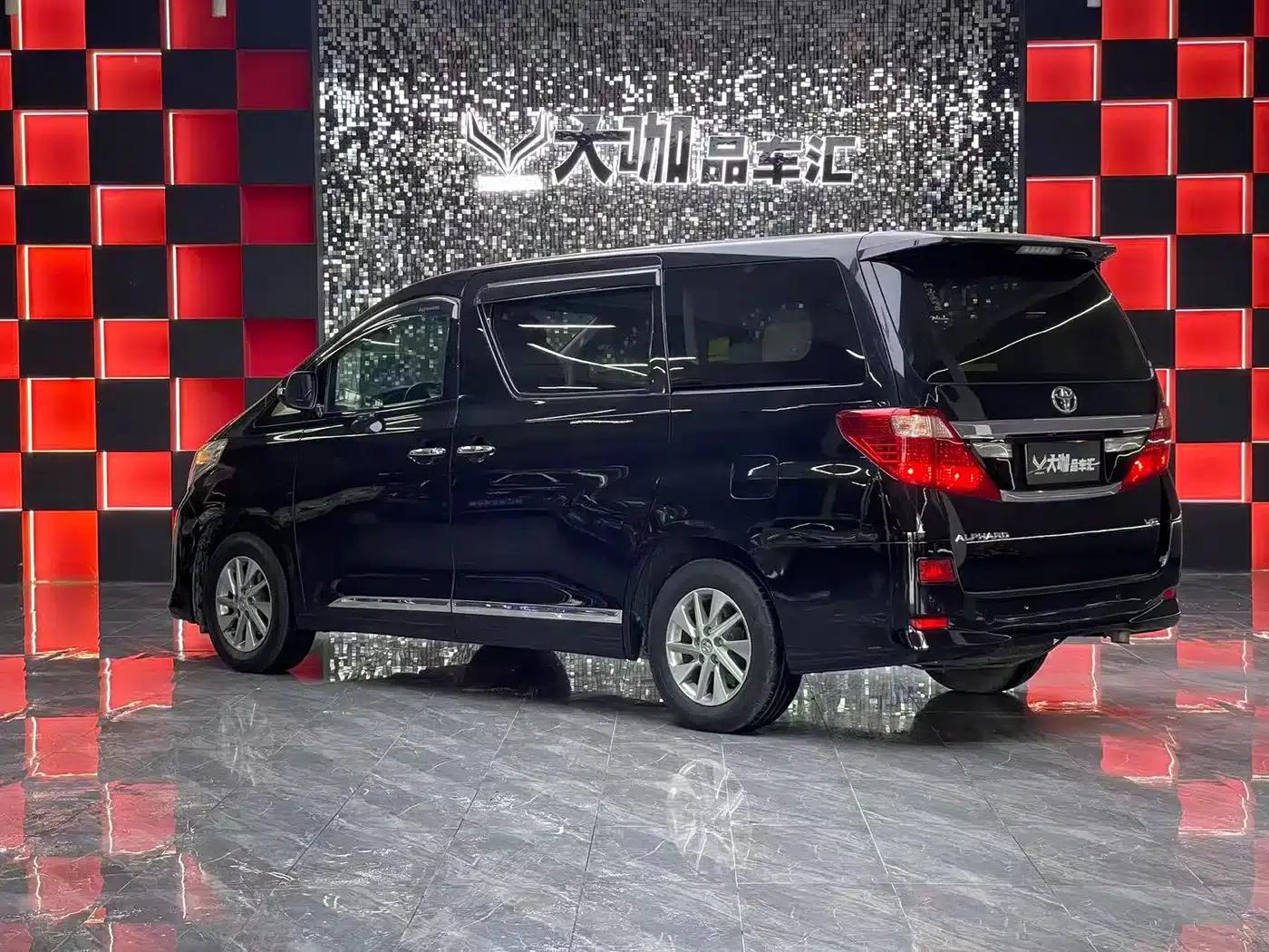 2012 Alphard 3.5L Luxury Edition — миниатюра 4
