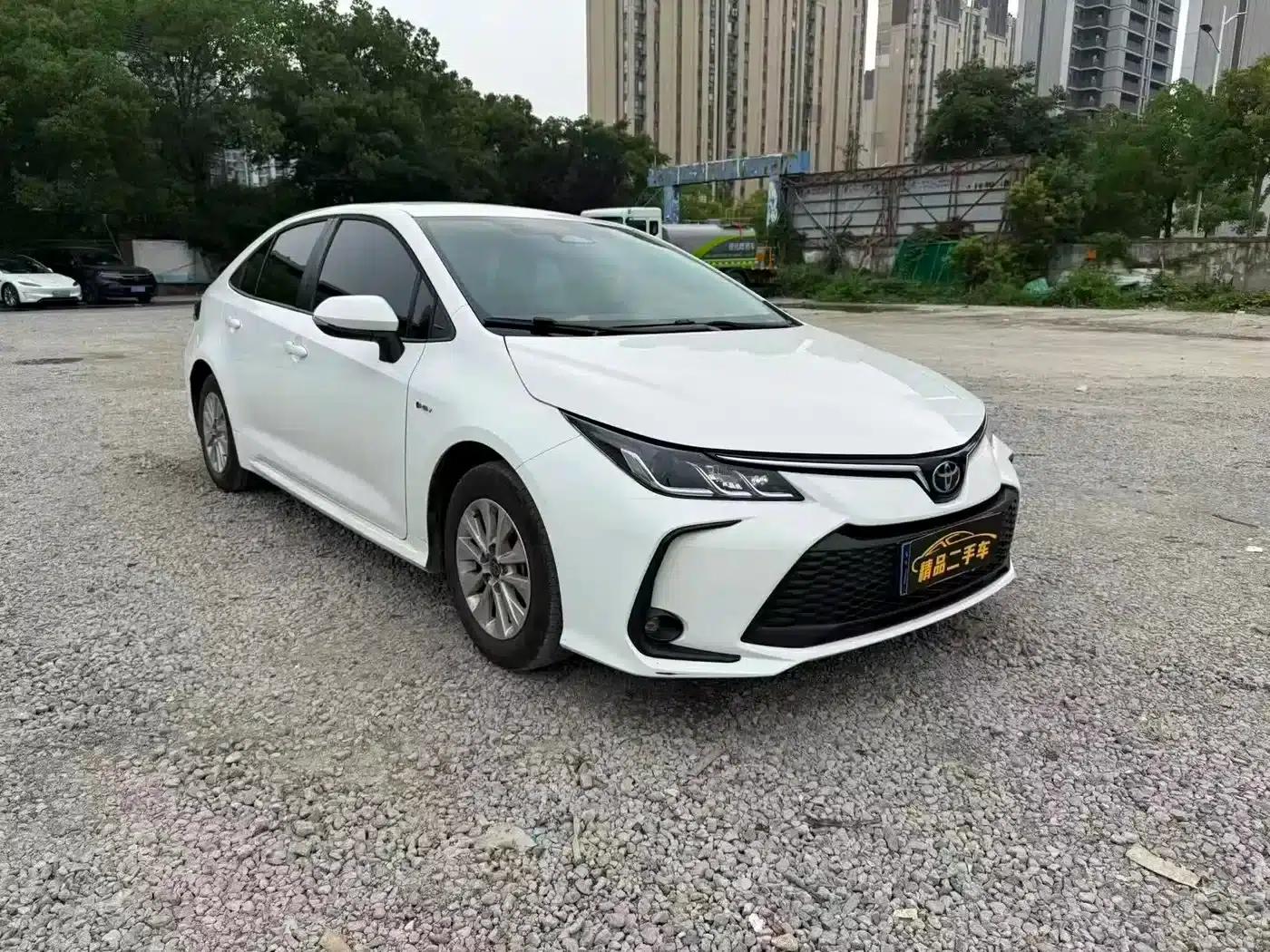 2025 Toyota Corolla 1.8L Intelligent Hybrid Pioneer Edition — миниатюра 3