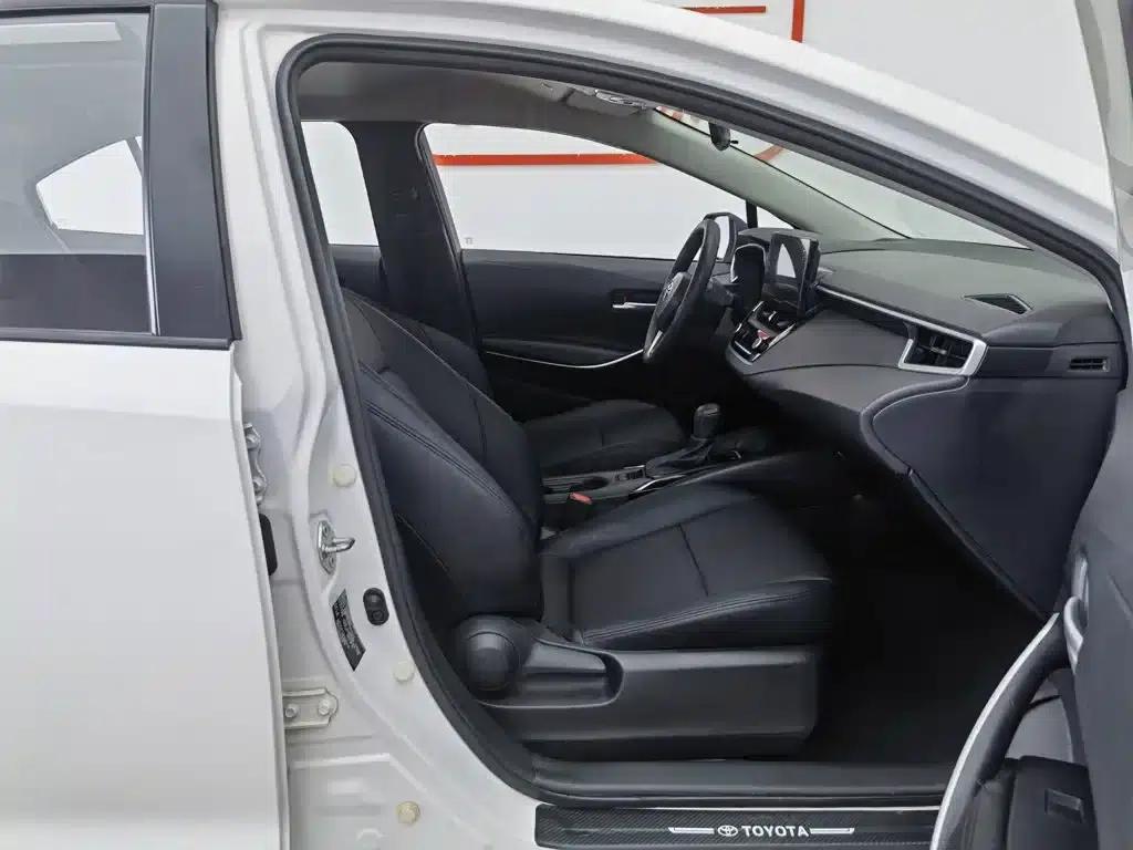 2023 Toyota Corolla 1.8L Intelligent Hybrid Pioneer Edition — миниатюра 23