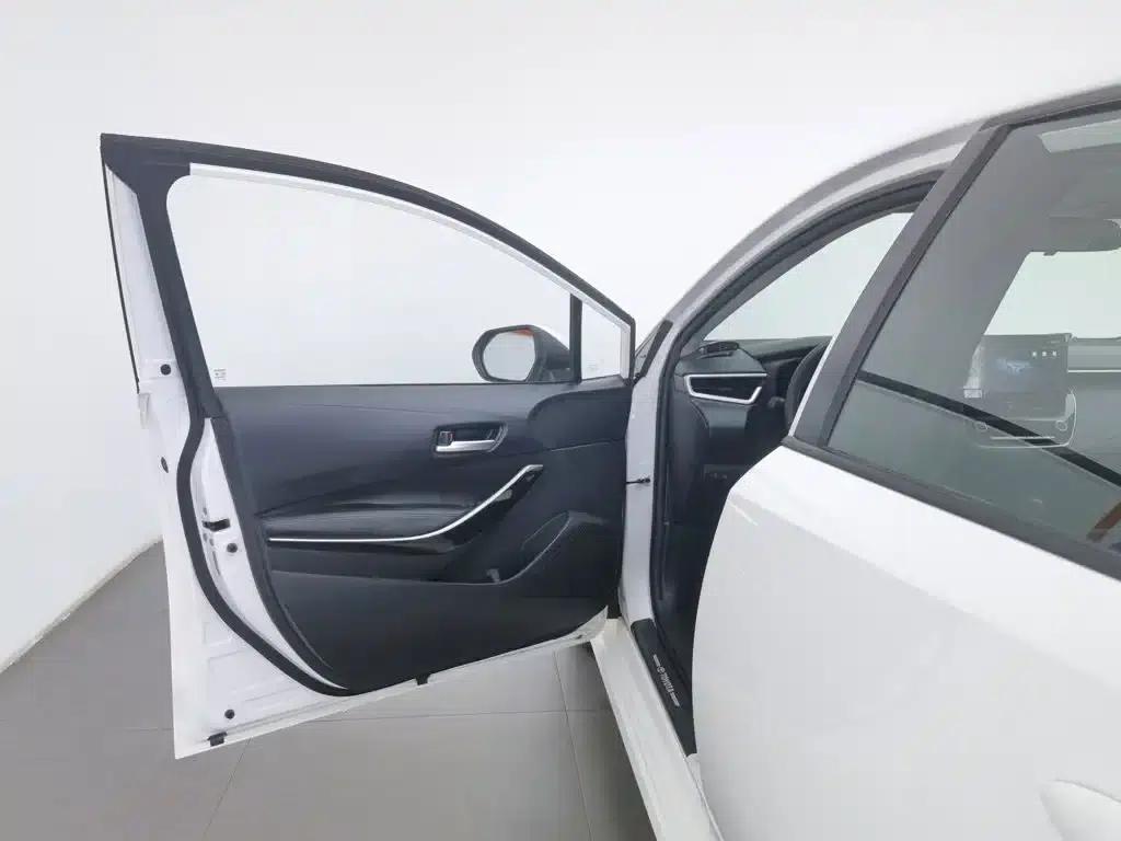 2023 Toyota Corolla 1.8L Intelligent Hybrid Pioneer Edition — миниатюра 8