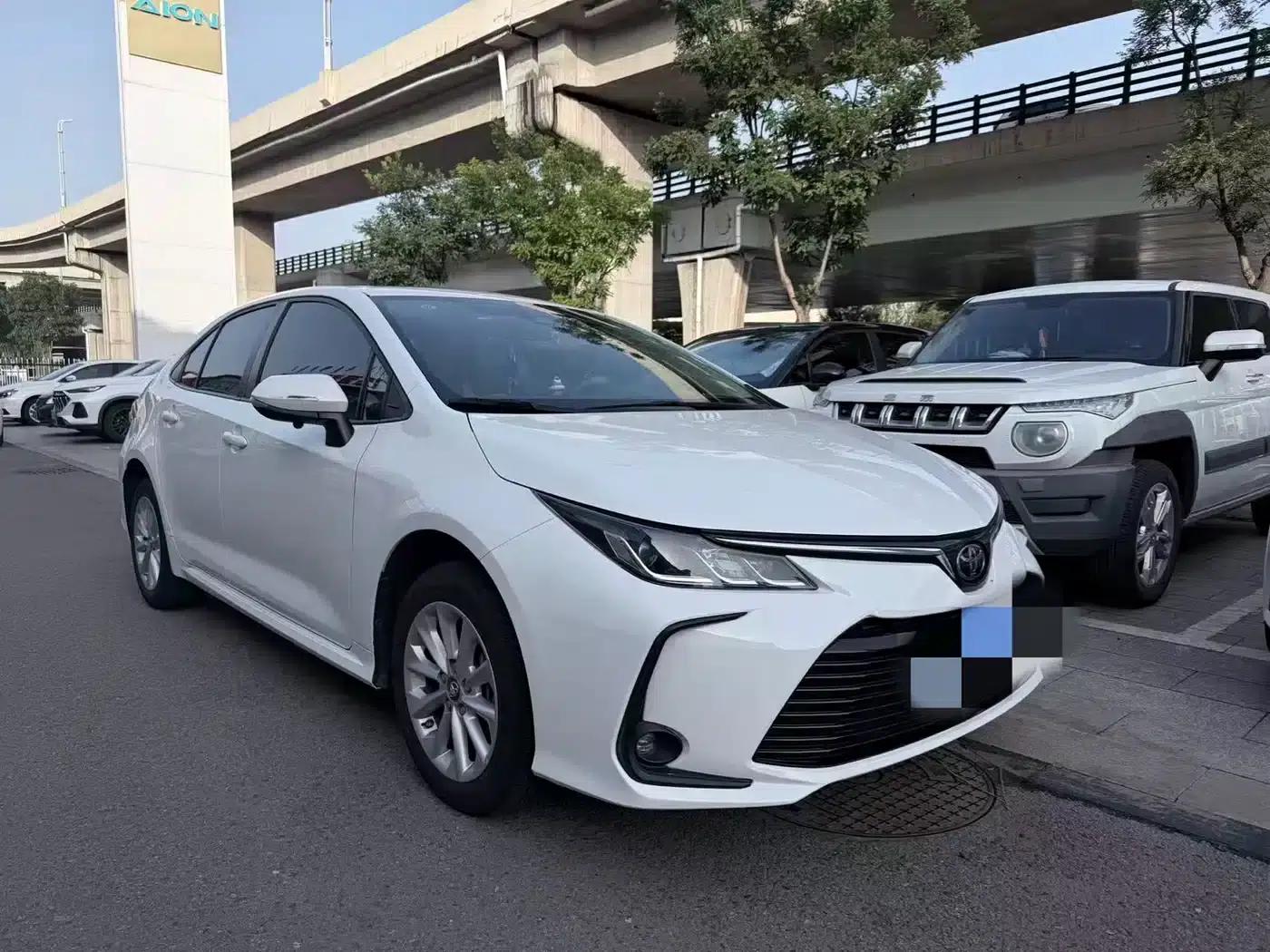 2023 Toyota Corolla 1.2T Elite Edition — миниатюра 2