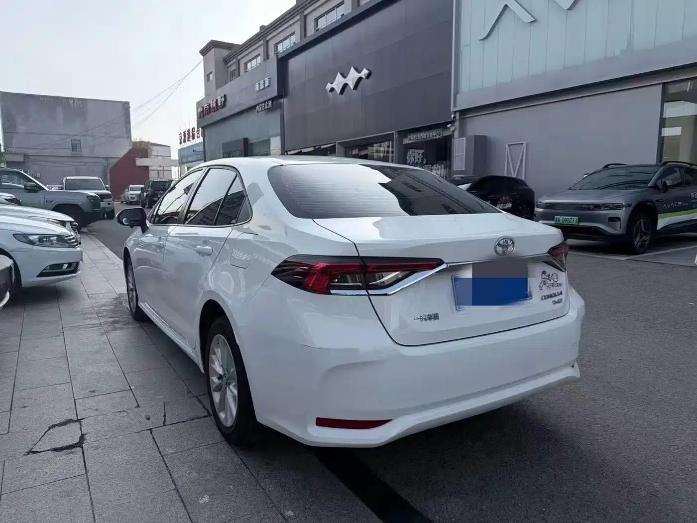2023 Toyota Corolla 1.2T Elite Edition — миниатюра 3