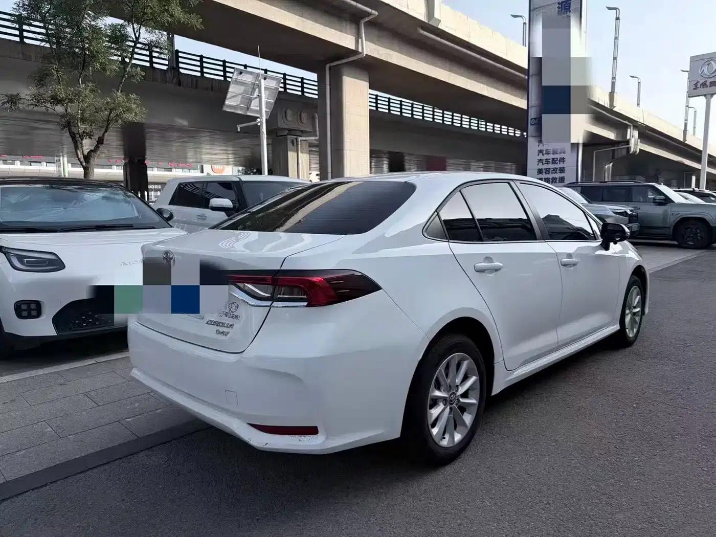 2023 Toyota Corolla 1.2T Elite Edition — миниатюра 5