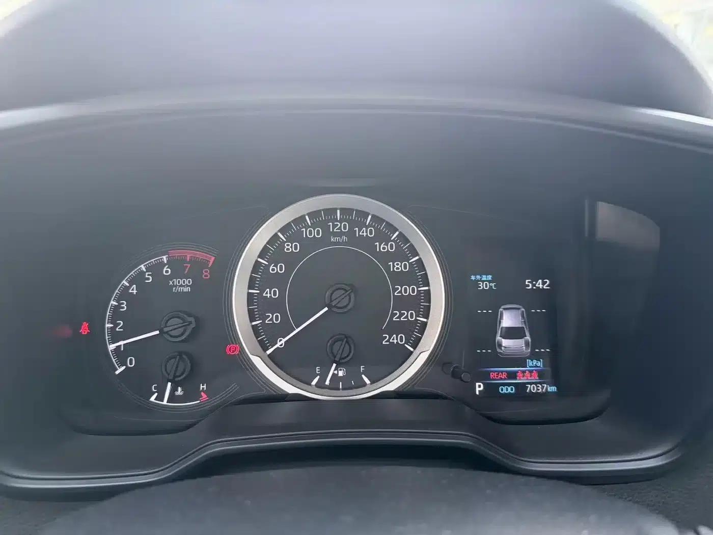 2023 Toyota Corolla 1.2T Elite Edition — миниатюра 8