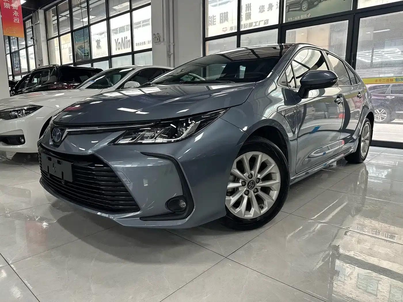 2019 Toyota Corolla Hybrid 1.8L E-CVT GL-i Elite Edition — миниатюра 1