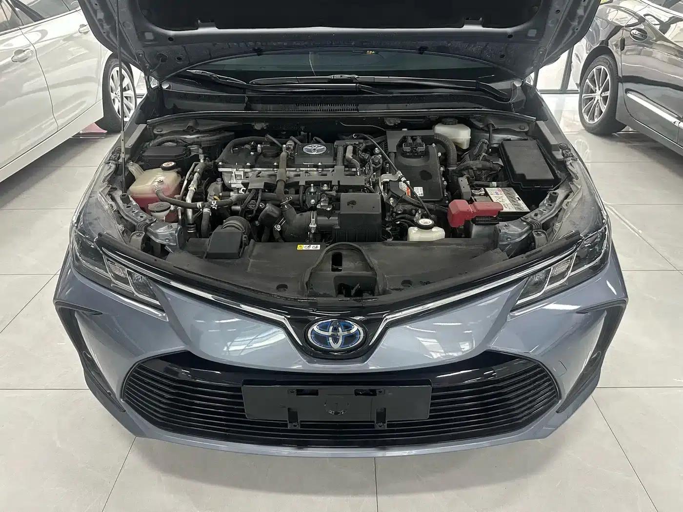 2019 Toyota Corolla Hybrid 1.8L E-CVT GL-i Elite Edition — миниатюра 11