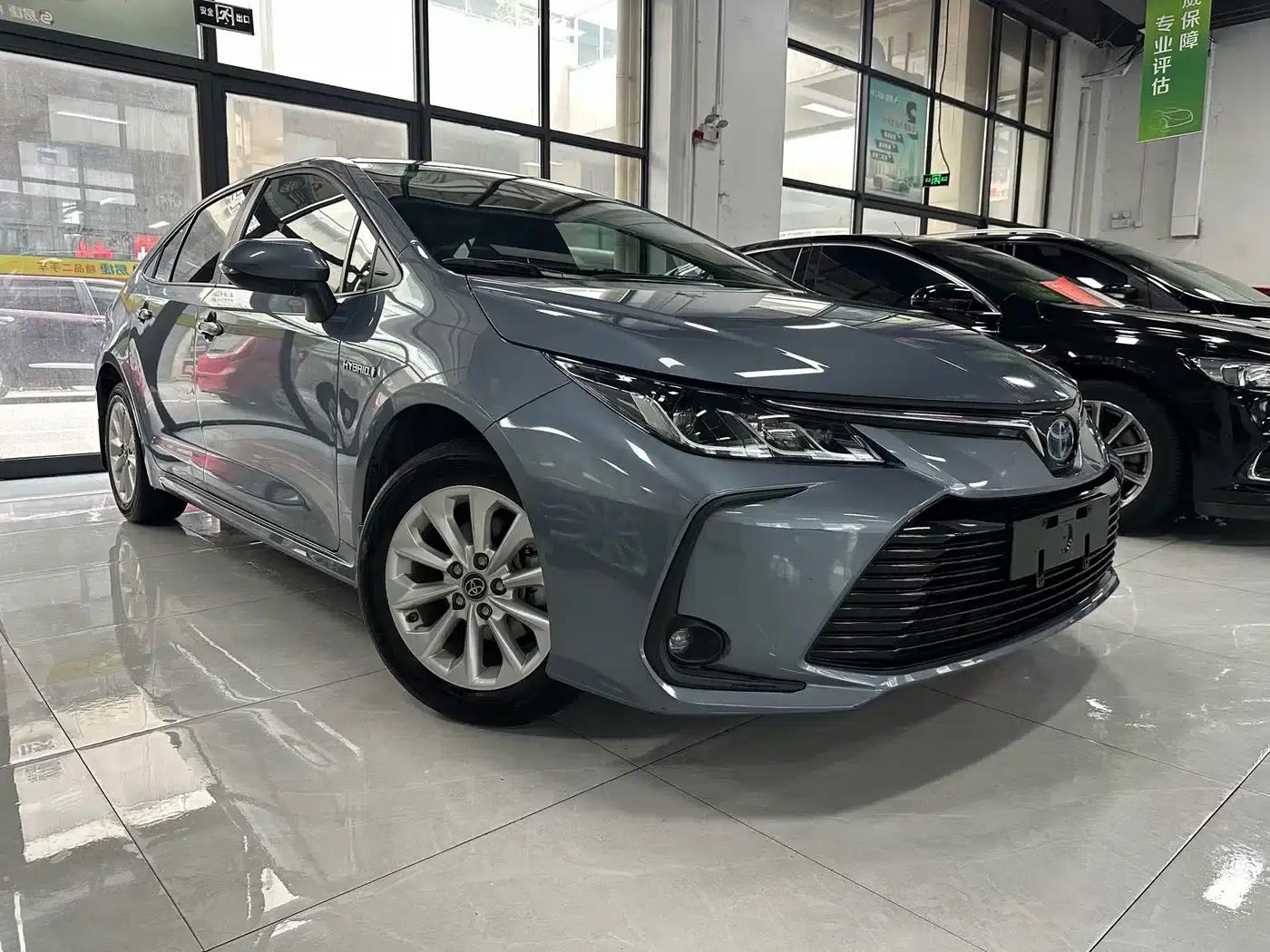 2019 Toyota Corolla Hybrid 1.8L E-CVT GL-i Elite Edition — миниатюра 3