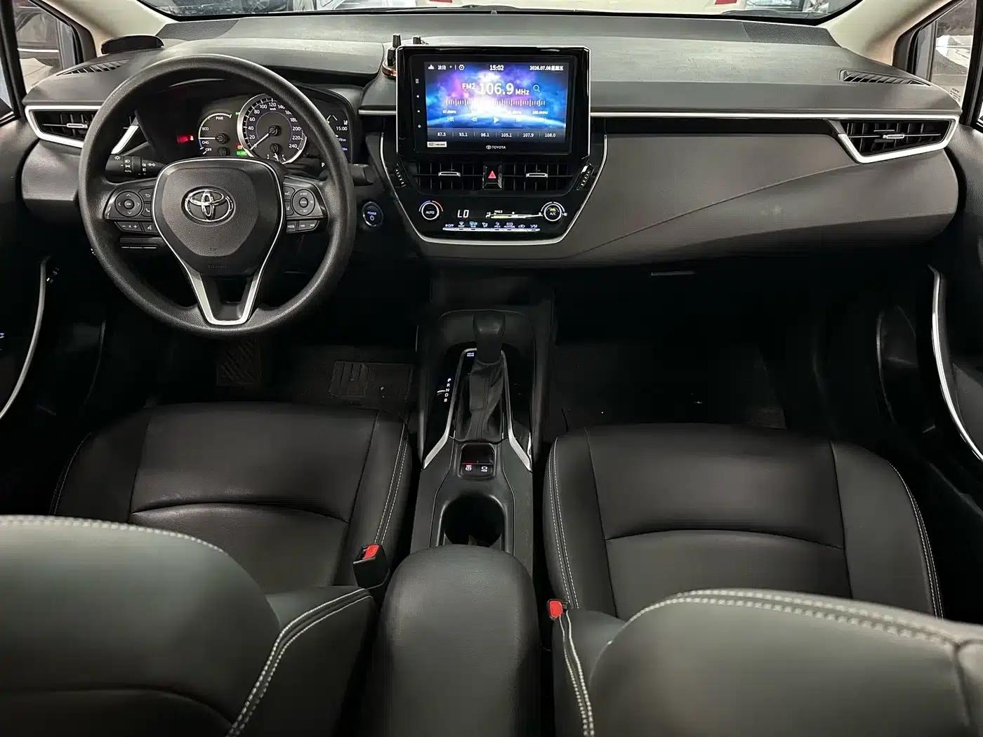 2019 Toyota Corolla Hybrid 1.8L E-CVT GL-i Elite Edition — миниатюра 4