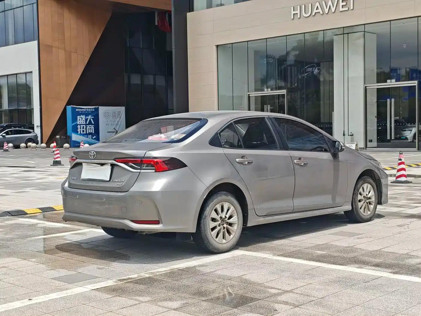 2021 Toyota Corolla 1.2T S-CVT Elite Edition — миниатюра 3