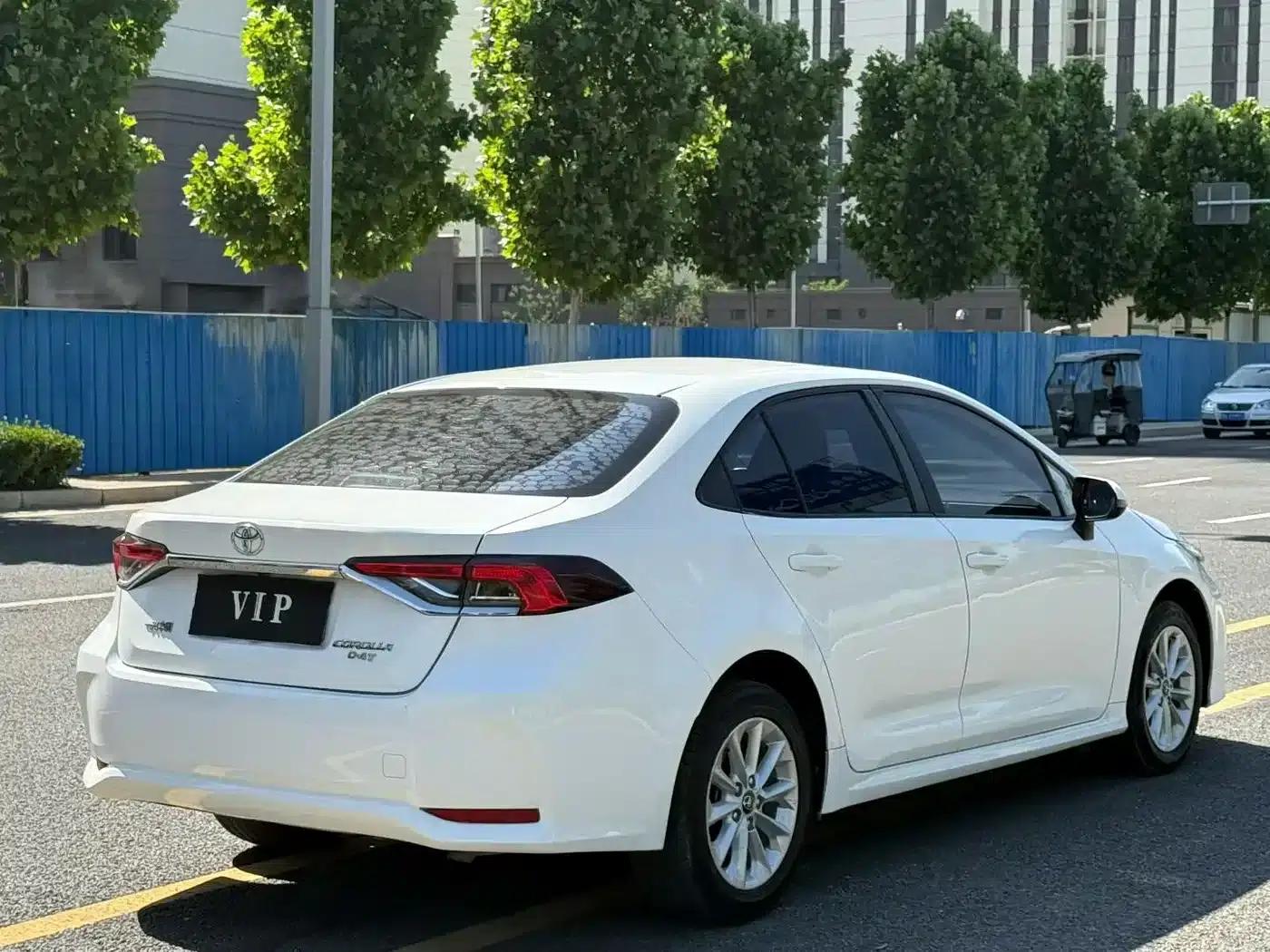 2019 Toyota Corolla 1.2T S-CVT GL-i Luxury Edition — миниатюра 7