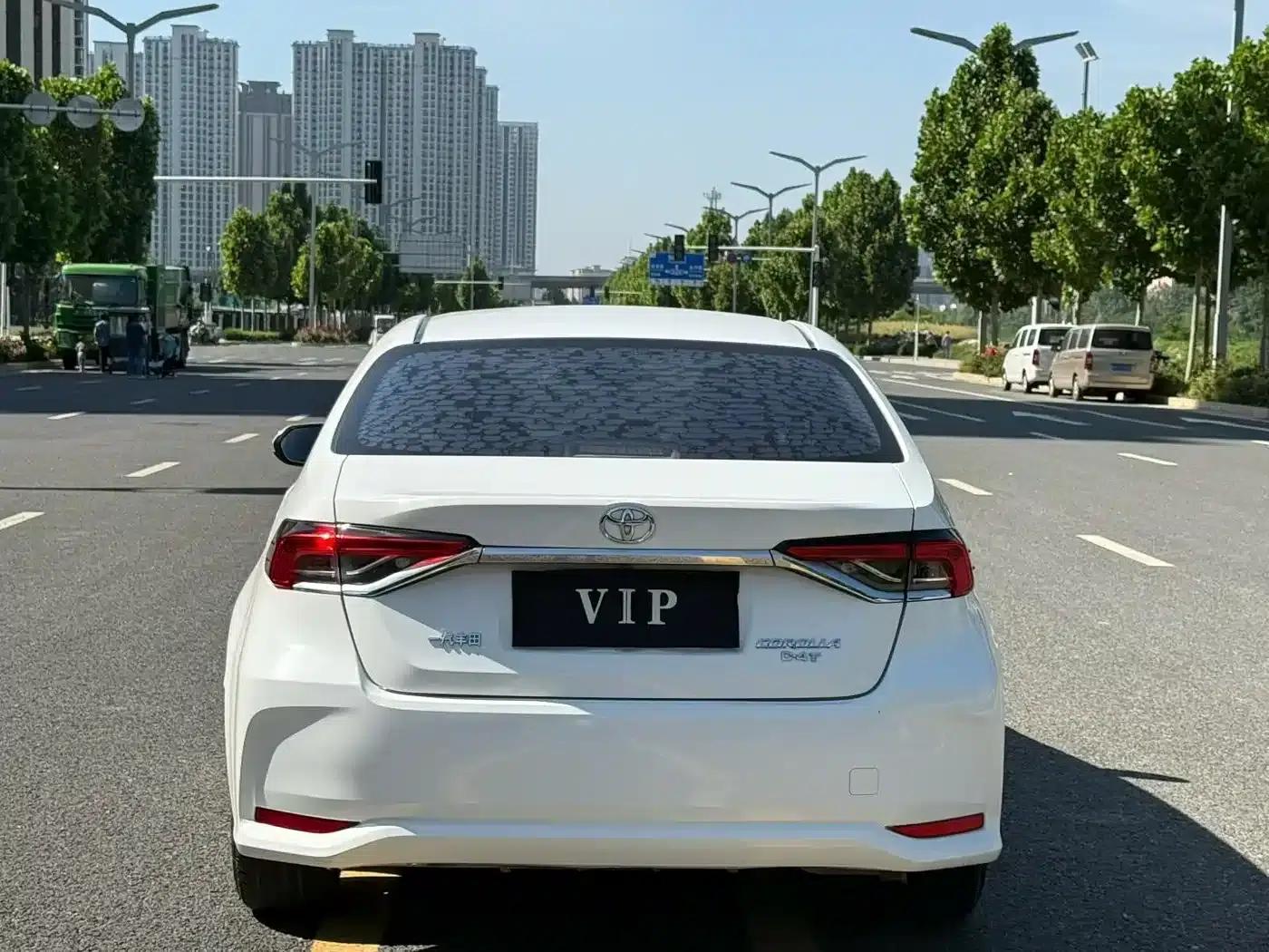 2019 Toyota Corolla 1.2T S-CVT GL-i Luxury Edition — миниатюра 8