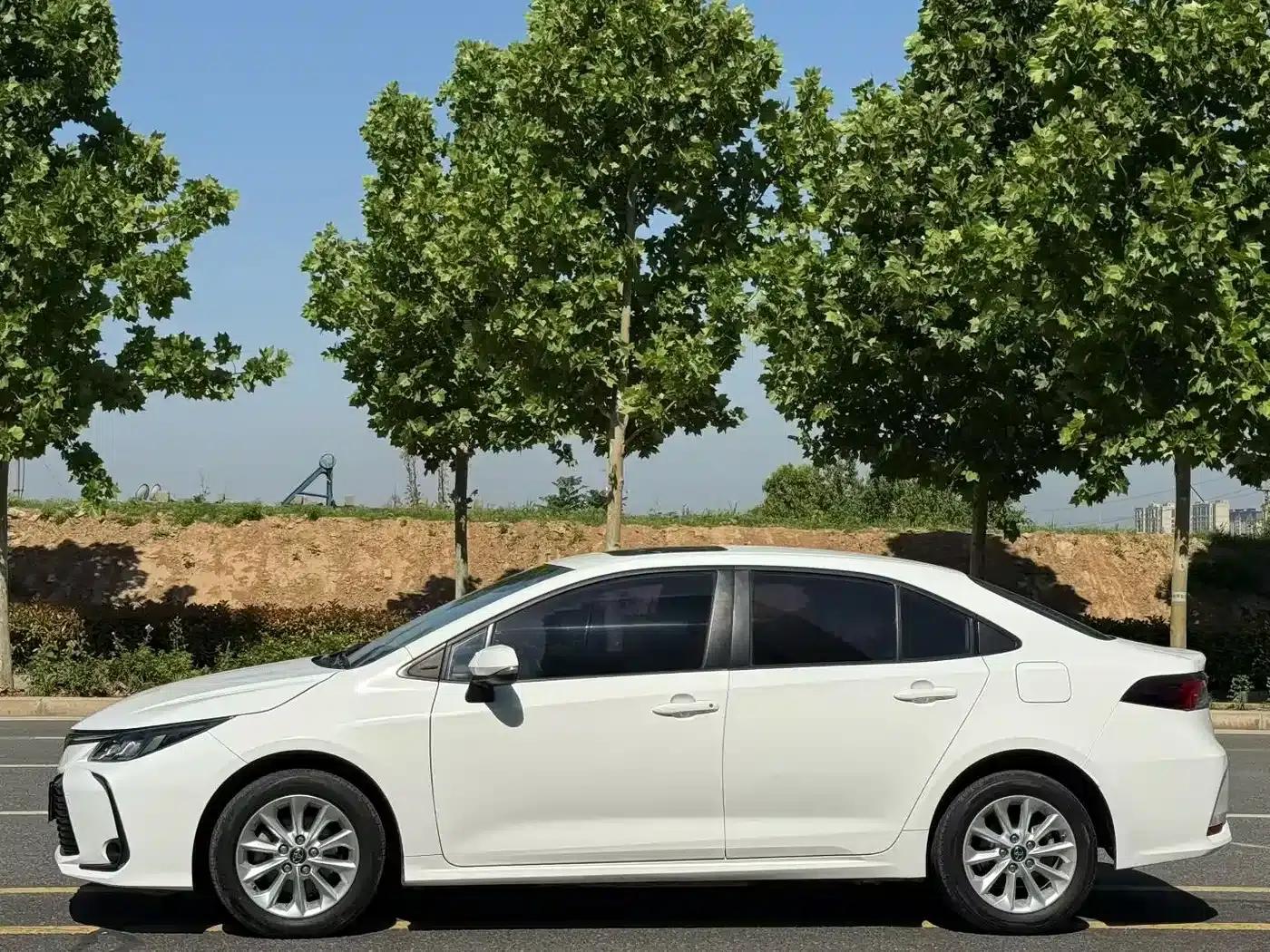 2019 Toyota Corolla 1.2T S-CVT GL-i Luxury Edition — миниатюра 9