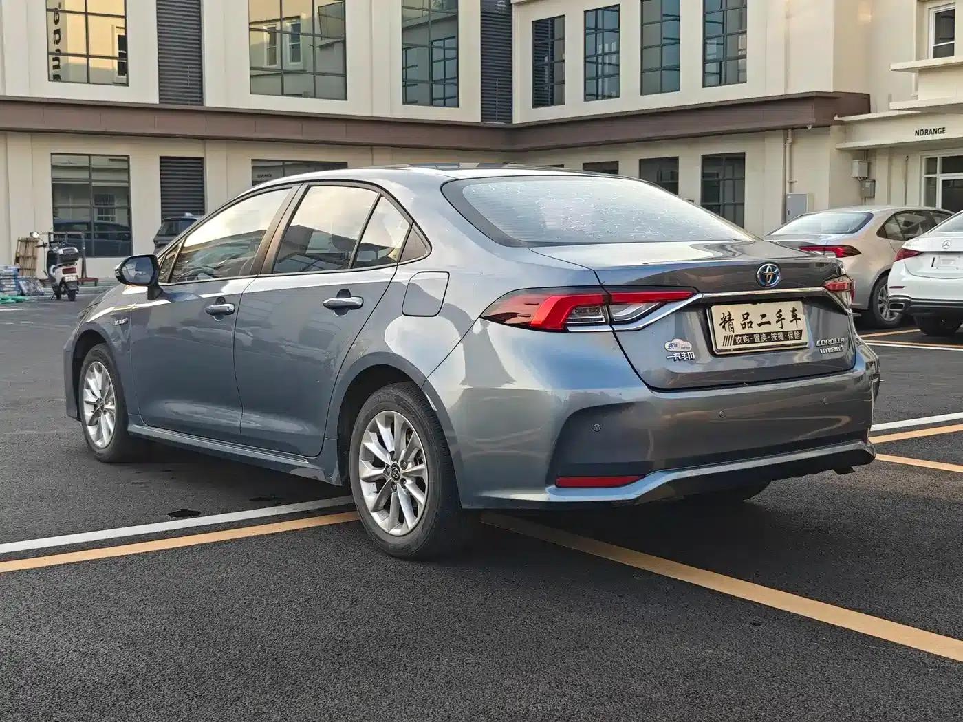 2021 Toyota Corolla Hybrid 1.8L E-CVT Elite Edition — миниатюра 5