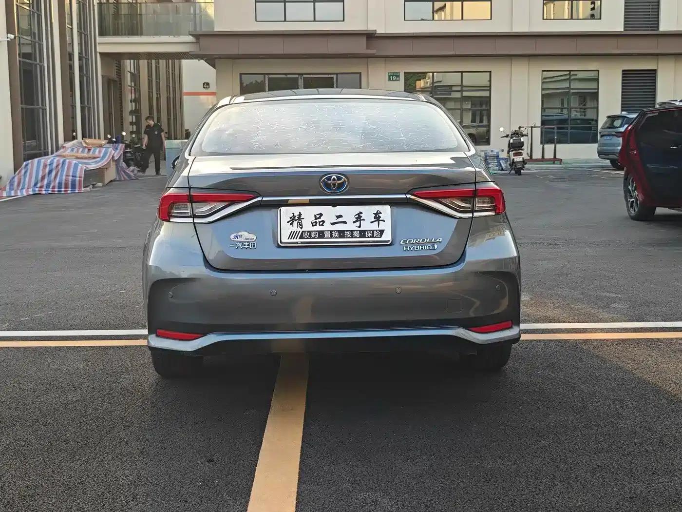 2021 Toyota Corolla Hybrid 1.8L E-CVT Elite Edition — миниатюра 6