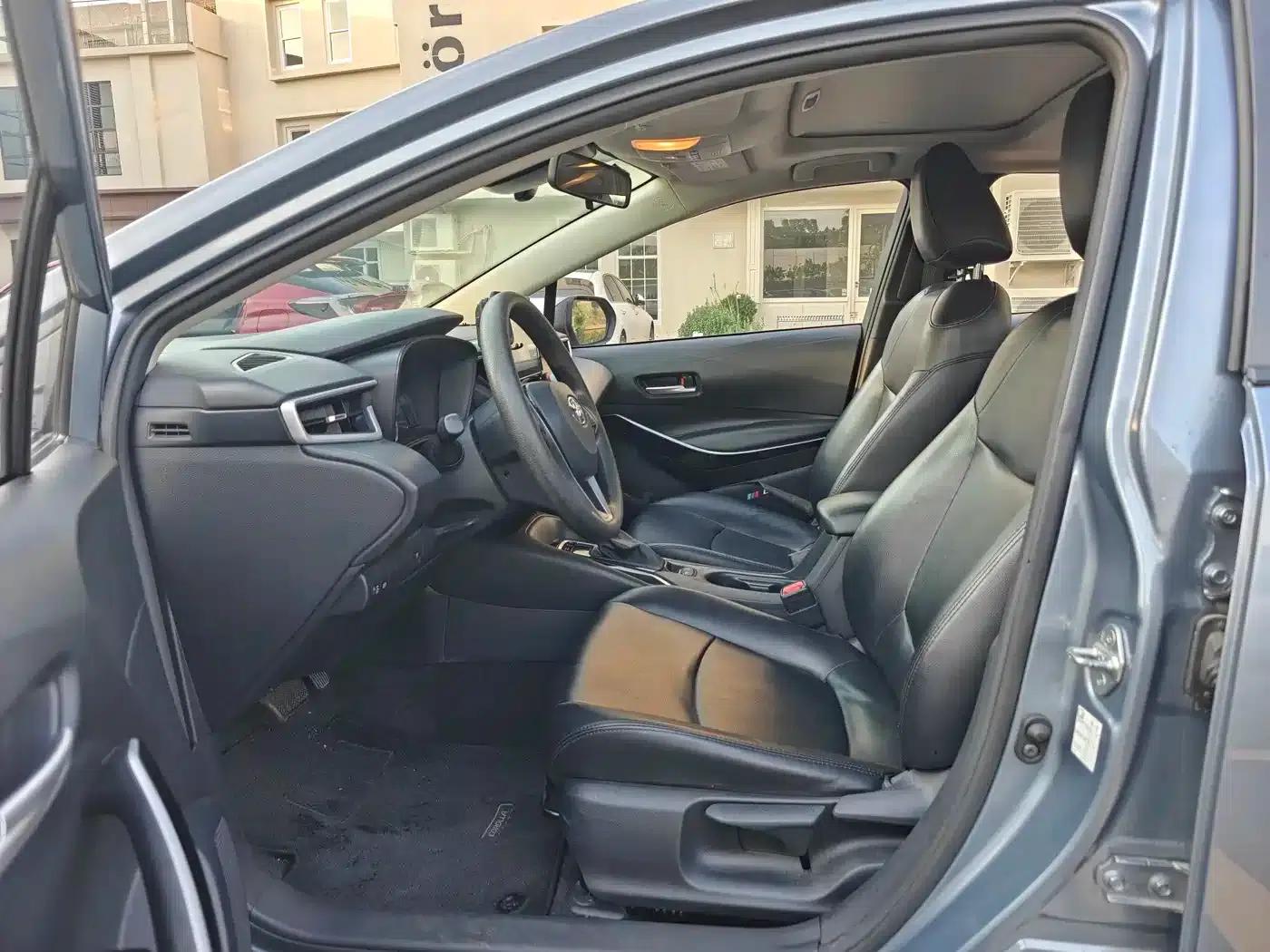 2021 Toyota Corolla Hybrid 1.8L E-CVT Elite Edition — миниатюра 8