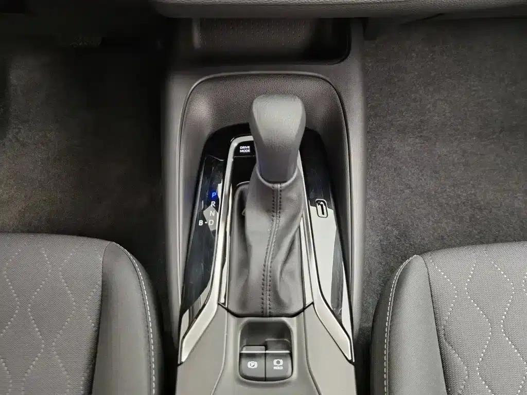 2023 Toyota Corolla 1.8L Intelligent Hybrid Pioneer Edition — миниатюра 13
