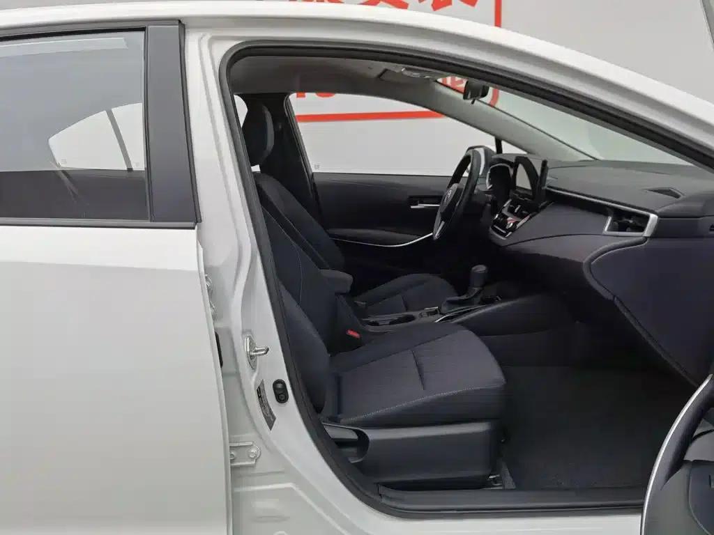 2023 Toyota Corolla 1.8L Intelligent Hybrid Pioneer Edition — миниатюра 23