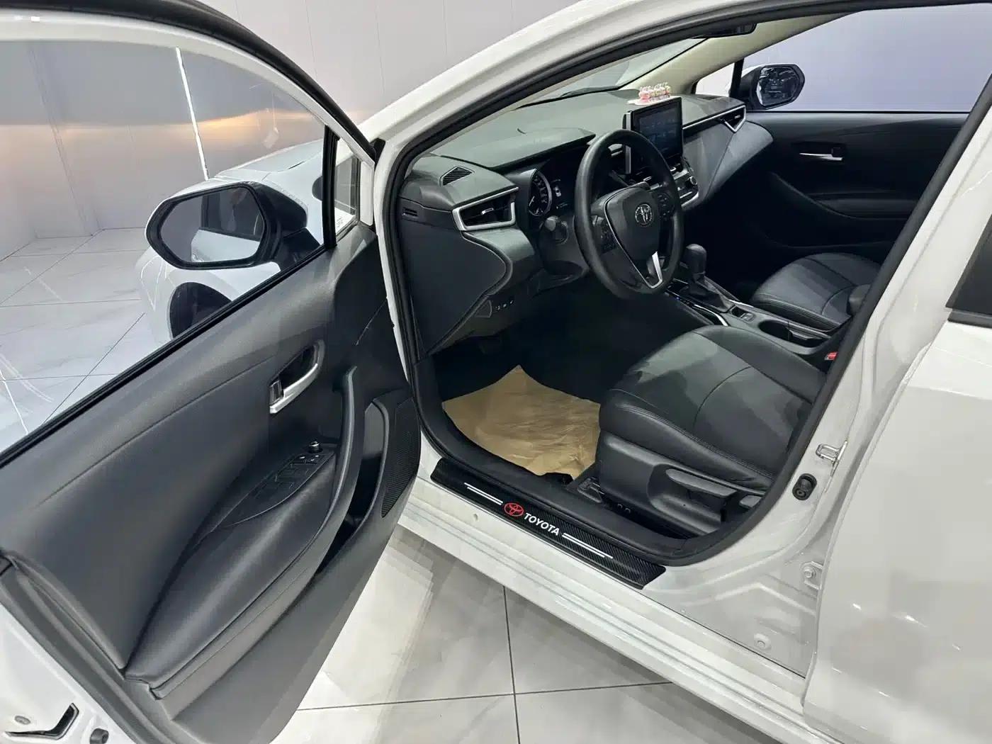 2021 Toyota Corolla 1.2T S-CVT Elite PLUS Edition — миниатюра 10