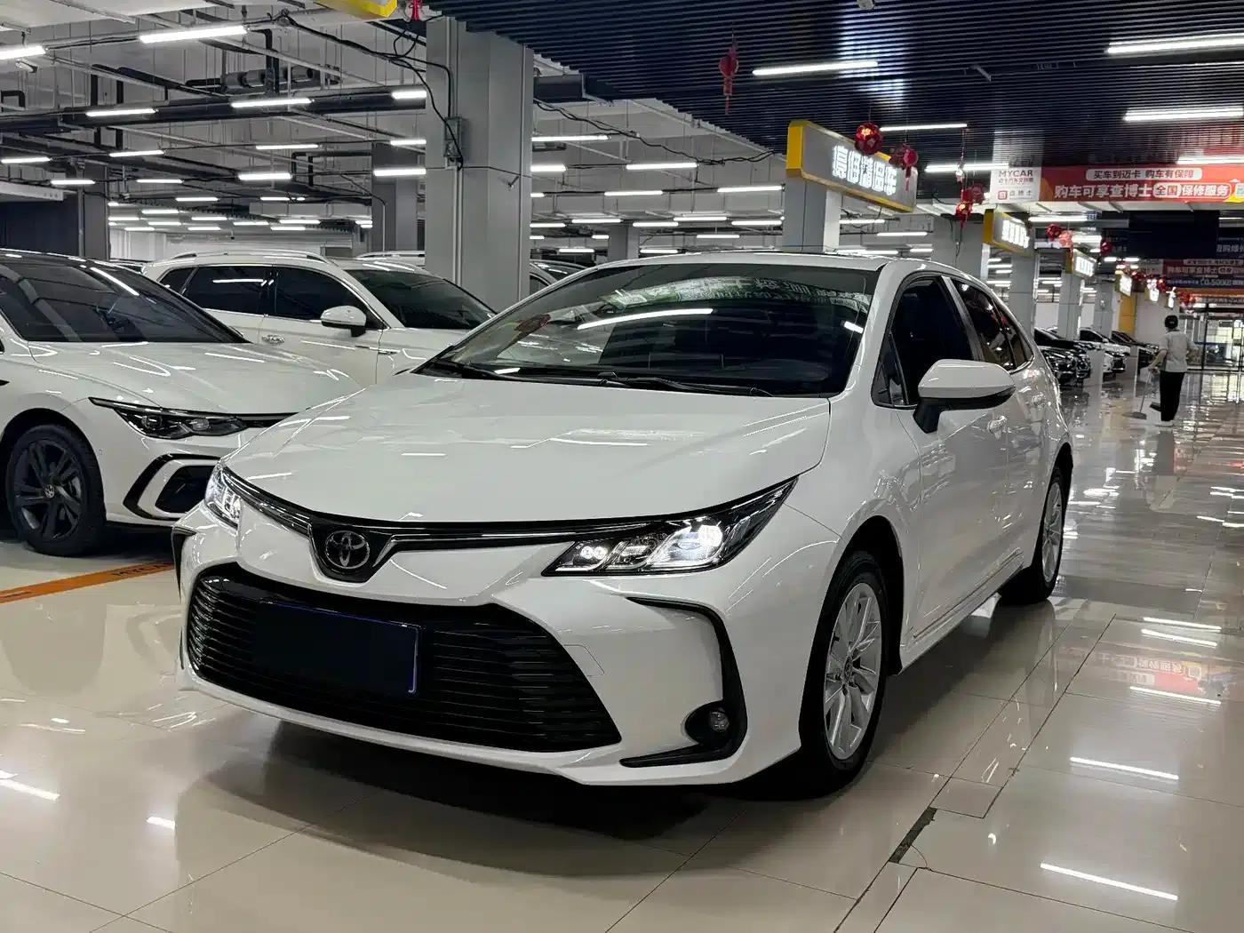 2023 Toyota Corolla 1.2T Elite Edition — миниатюра 1
