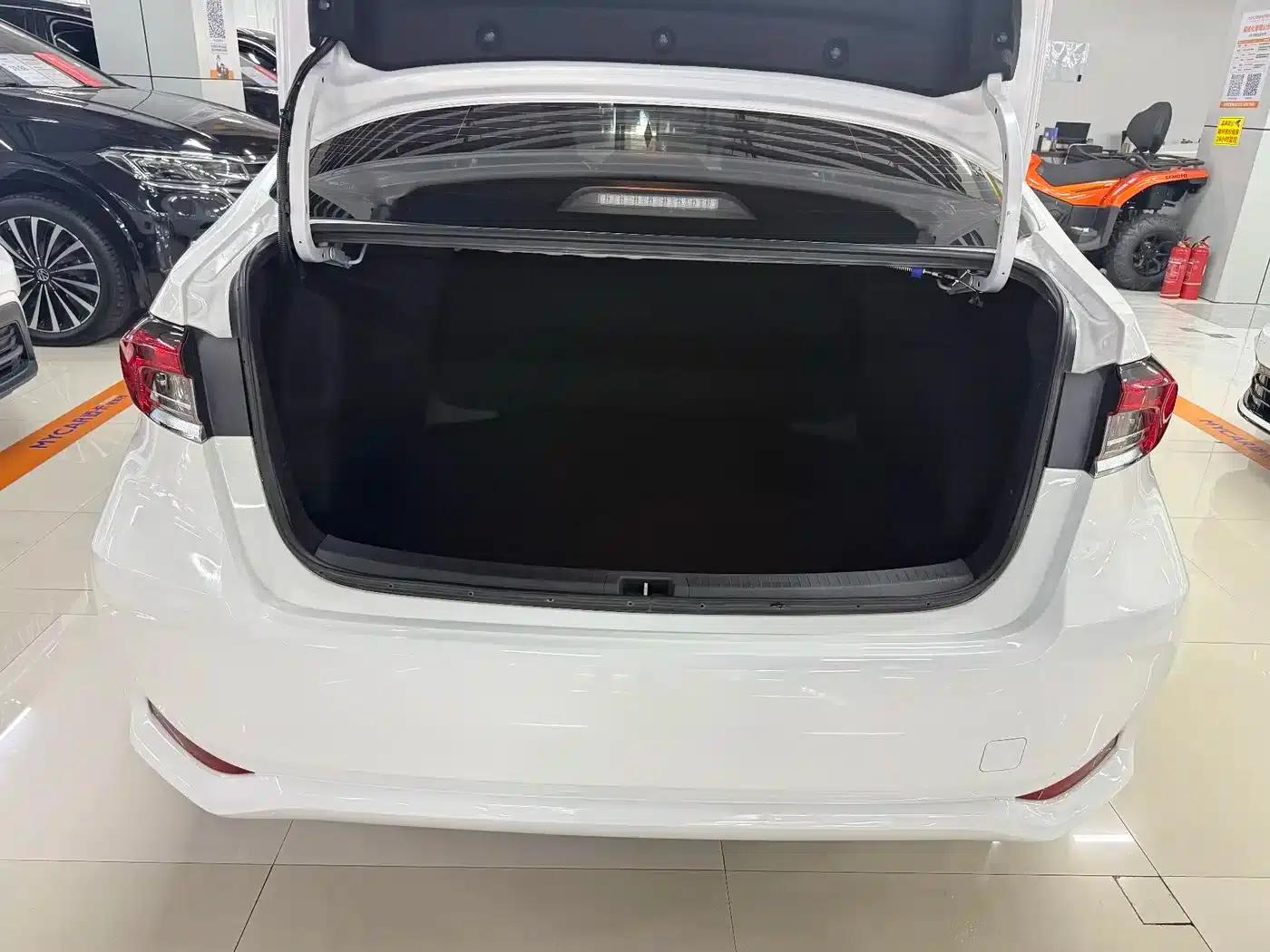 2023 Toyota Corolla 1.2T Elite Edition — миниатюра 16