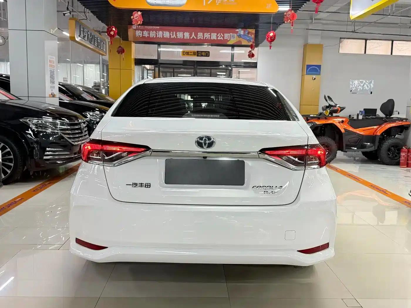 2023 Toyota Corolla 1.2T Elite Edition — миниатюра 5