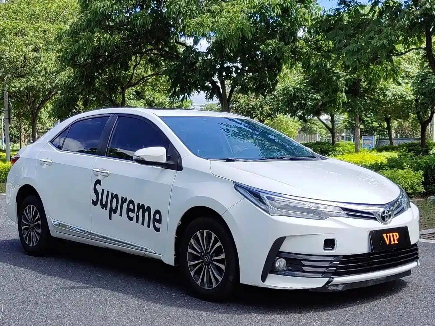2017 Corolla Facelift 1.2T S-CVT GL-i — миниатюра 3