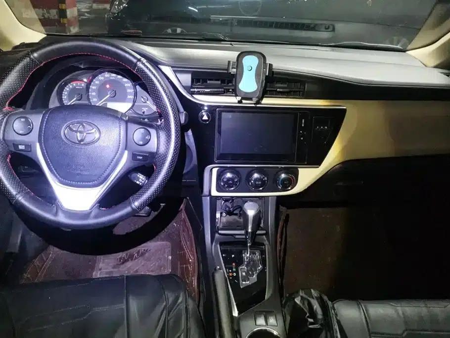 2017 Corolla Facelift 1.2T S-CVT GL — миниатюра 12