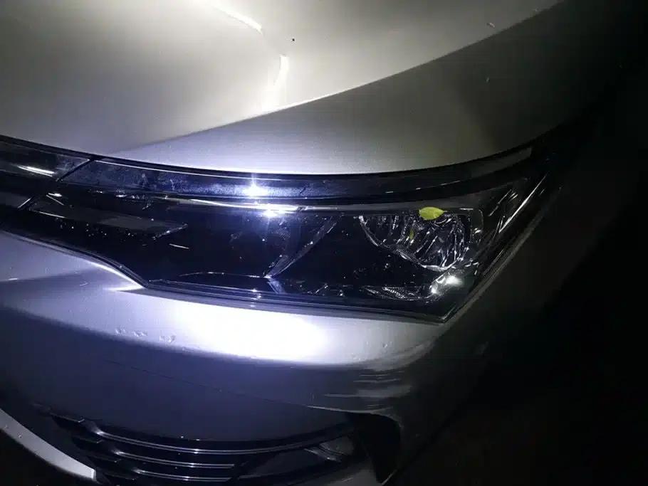 2017 Corolla Facelift 1.2T S-CVT GL — миниатюра 5