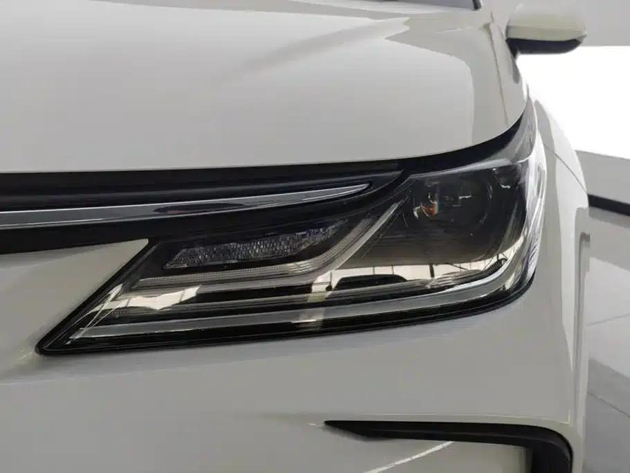 2021 Toyota Corolla TNGA 1.5L CVT Elite Edition — миниатюра 5