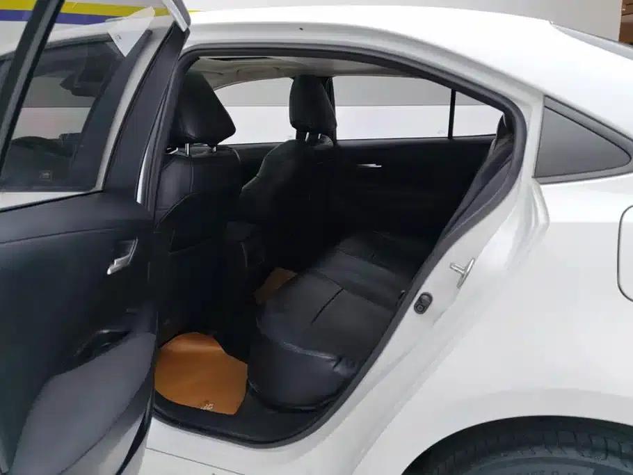 2019 Toyota Corolla 1.2T S-CVT GL-i Elite Edition — миниатюра 11