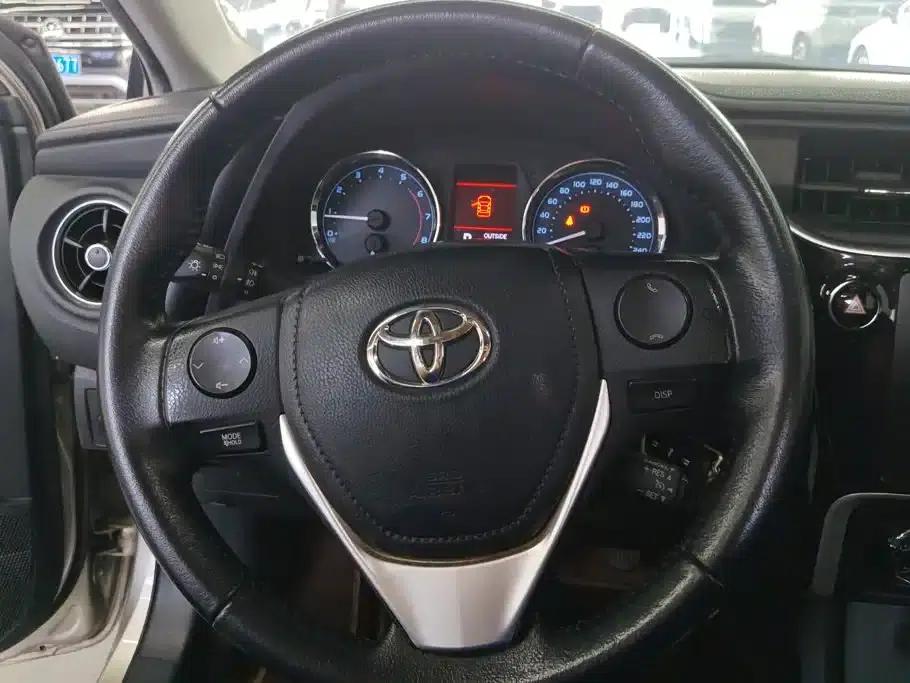 2017 Corolla Facelift 1.2T S-CVT GL-i Leather Edition — миниатюра 15