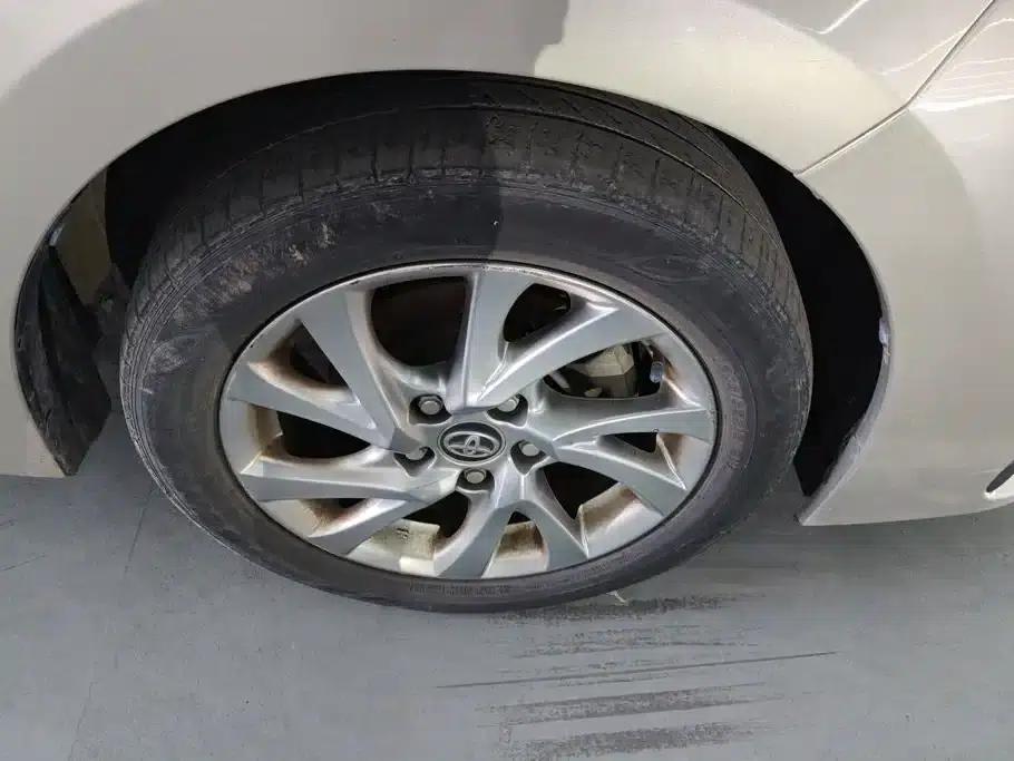 2017 Corolla Facelift 1.2T S-CVT GL-i Leather Edition — миниатюра 6
