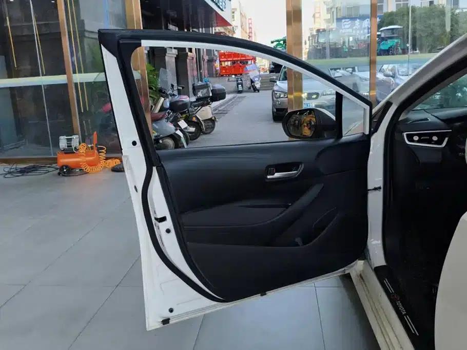 2023 Toyota Corolla 1.2T Elite Edition — миниатюра 7