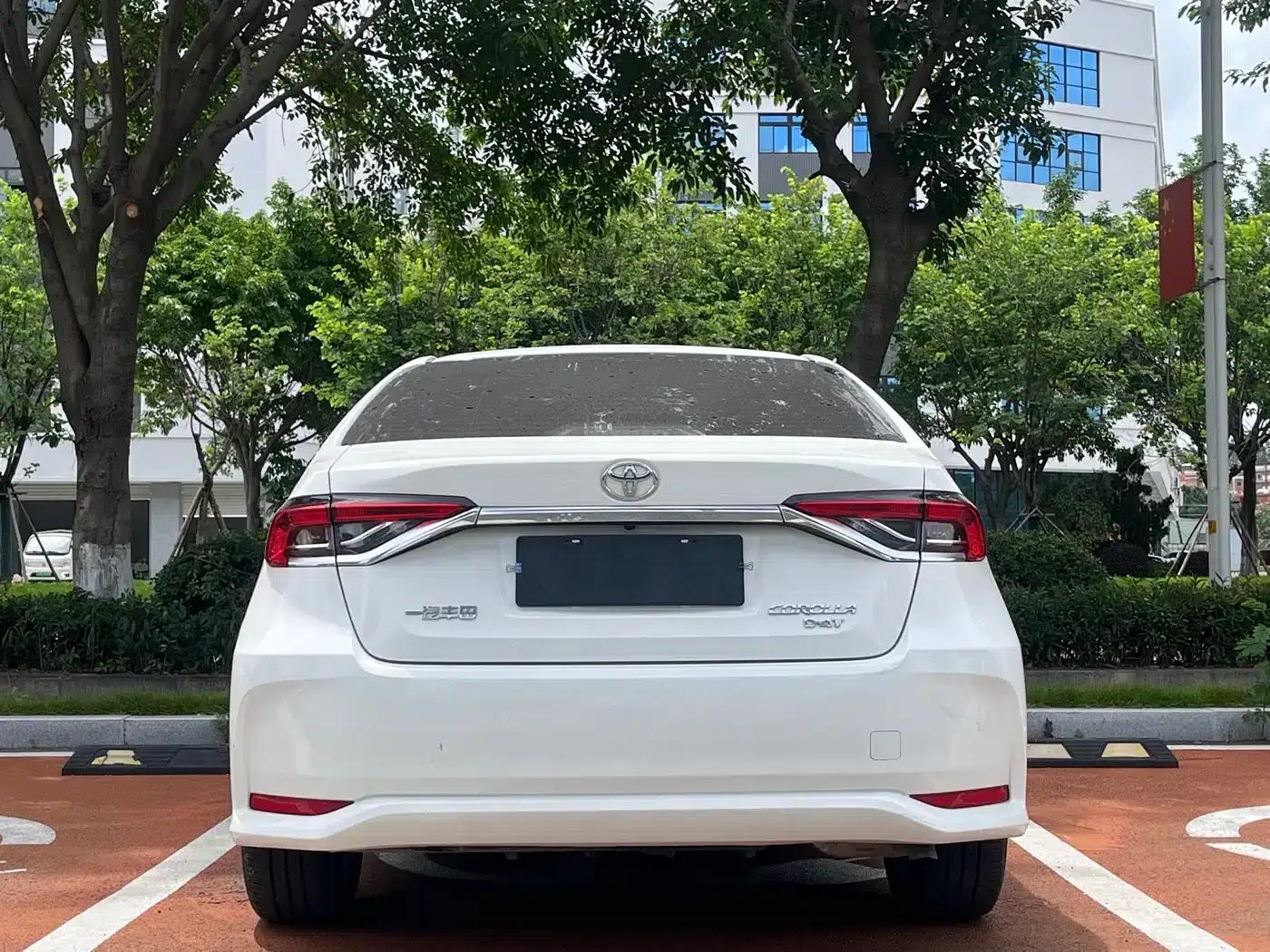2025 Toyota Corolla 1.2T Elite Edition — миниатюра 8