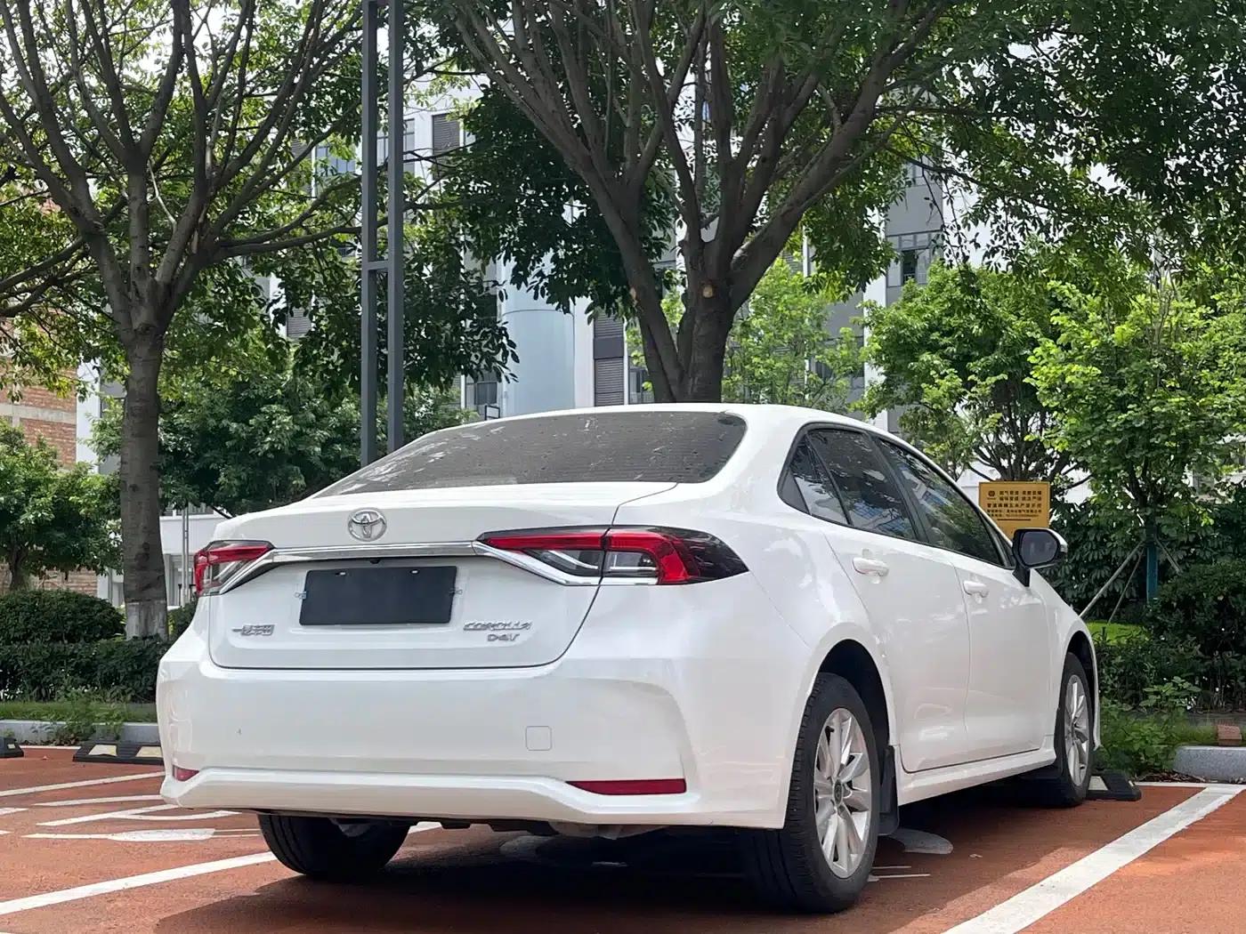 2025 Toyota Corolla 1.2T Elite Edition — миниатюра 9