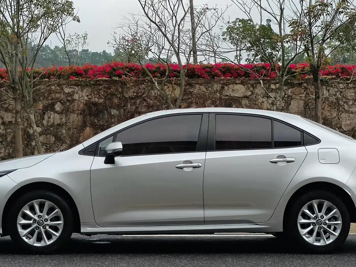 2021 Toyota Corolla 1.2T S-CVT Elite PLUS Edition — миниатюра 4