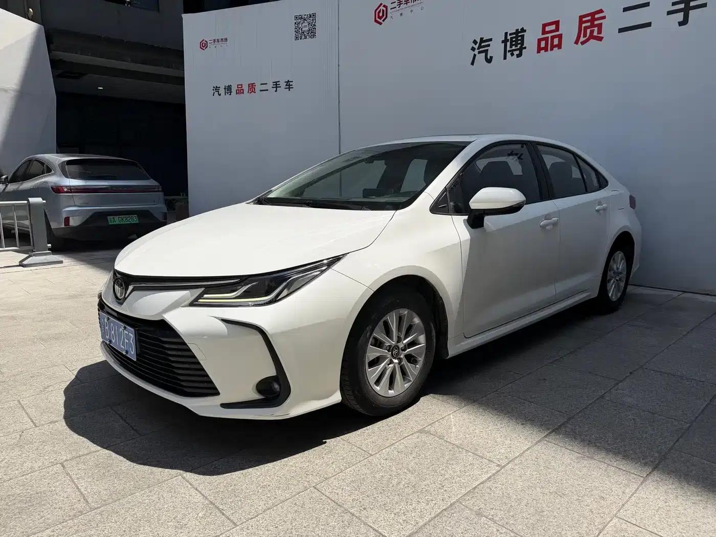 2021 Toyota Corolla TNGA 1.5L CVT Elite Edition — миниатюра 1