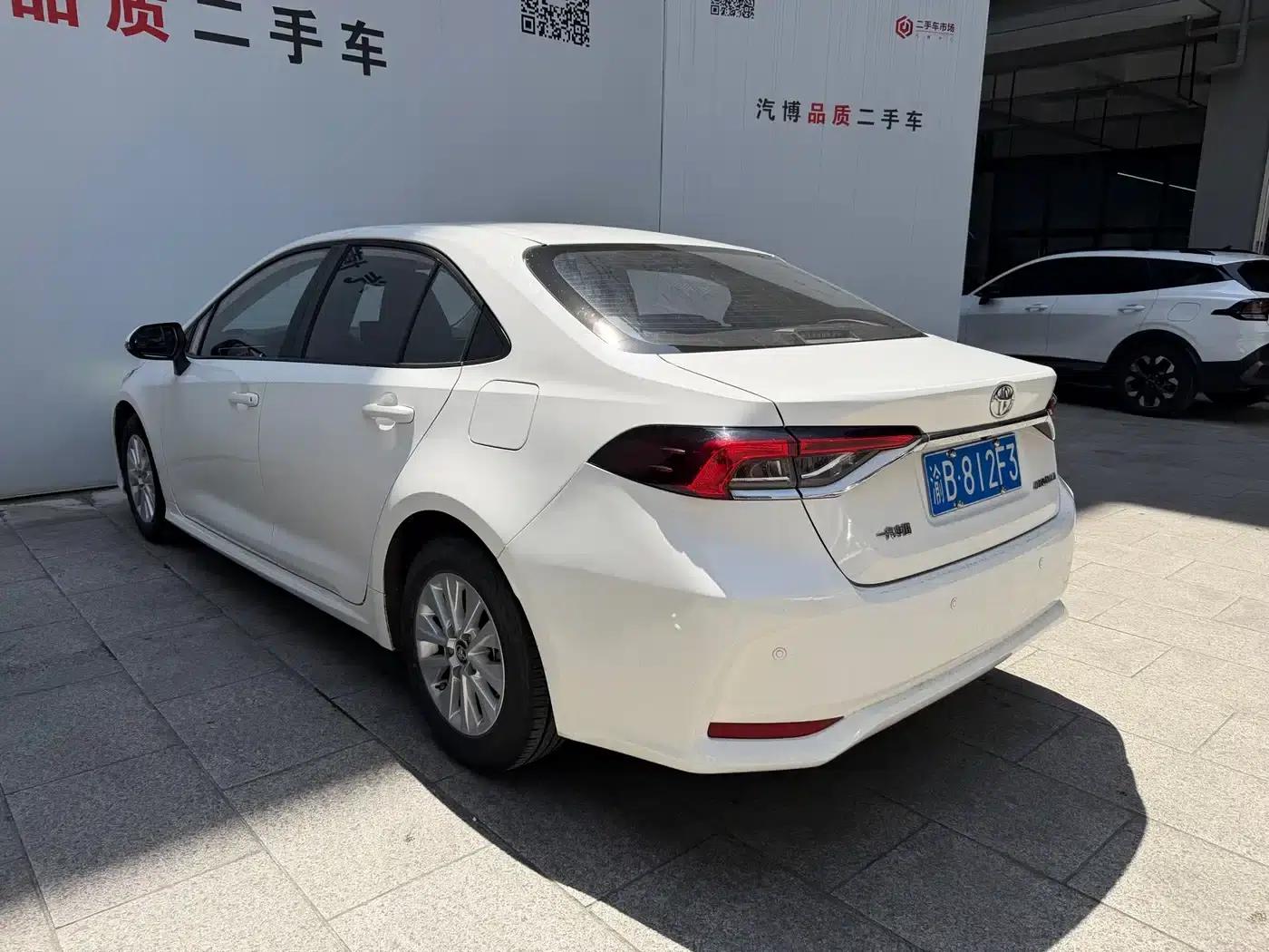 2021 Toyota Corolla TNGA 1.5L CVT Elite Edition — миниатюра 11