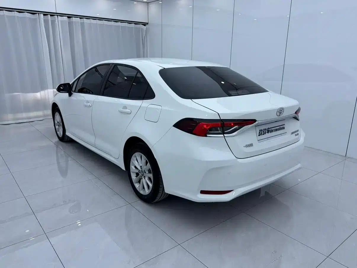 2021 Toyota Corolla 1.2T S-CVT Elite PLUS Edition — миниатюра 4