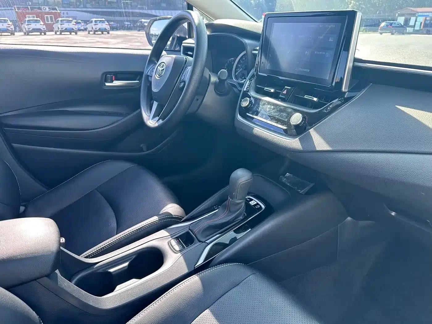 2022 Toyota Corolla 1.2T S-CVT Pioneer PLUS Edition — миниатюра 25