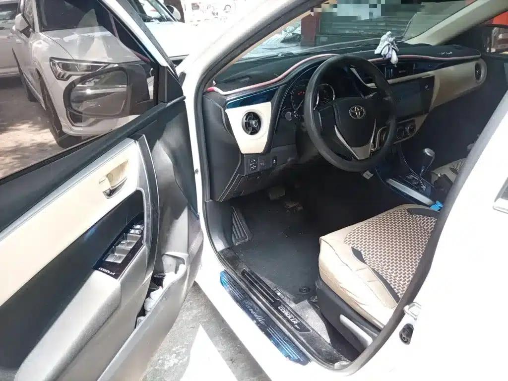 2017 Corolla Facelift 1.2T S-CVT GL — миниатюра 17
