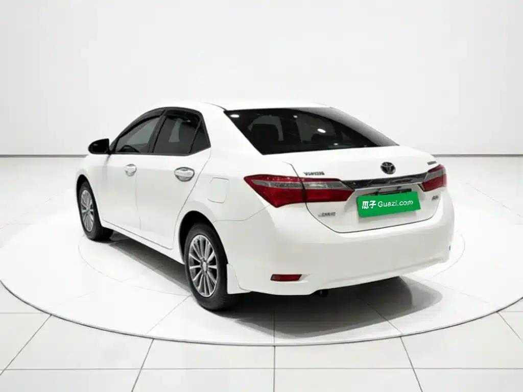 2017 Corolla Facelift 1.2T S-CVT GL — миниатюра 4