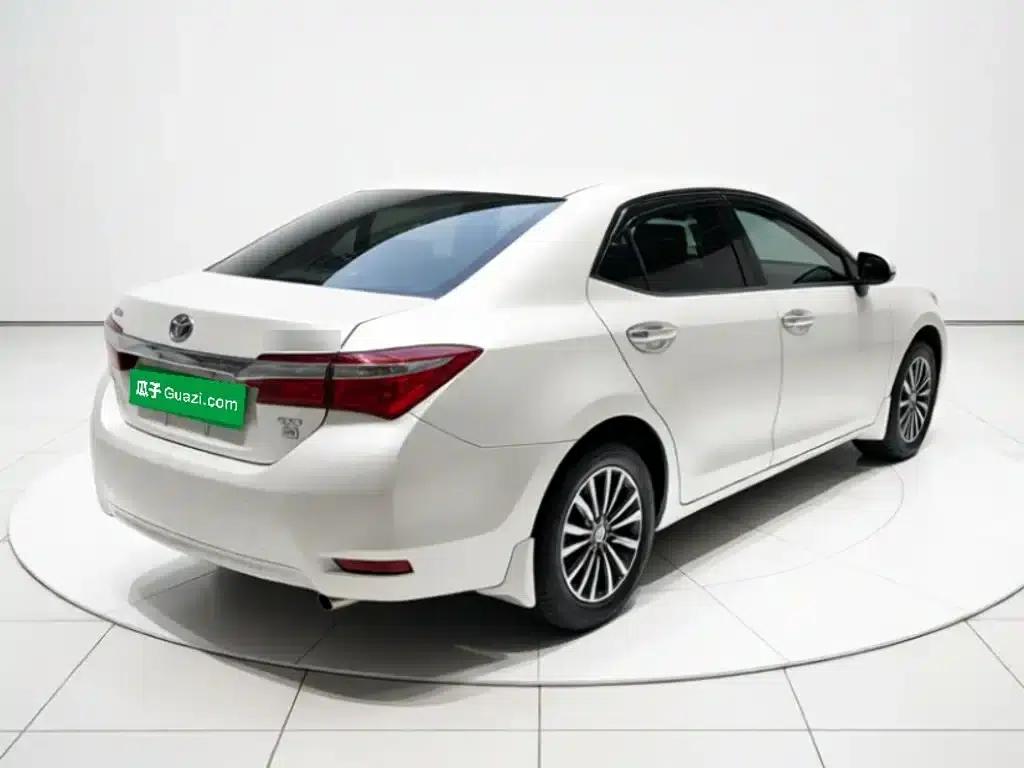 2017 Corolla Facelift 1.2T S-CVT GL — миниатюра 6