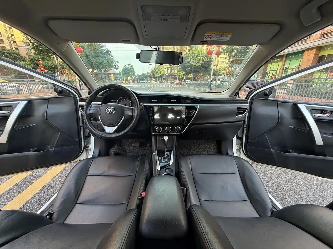 2017 Corolla Facelift 1.6L S-CVT GL — миниатюра 5