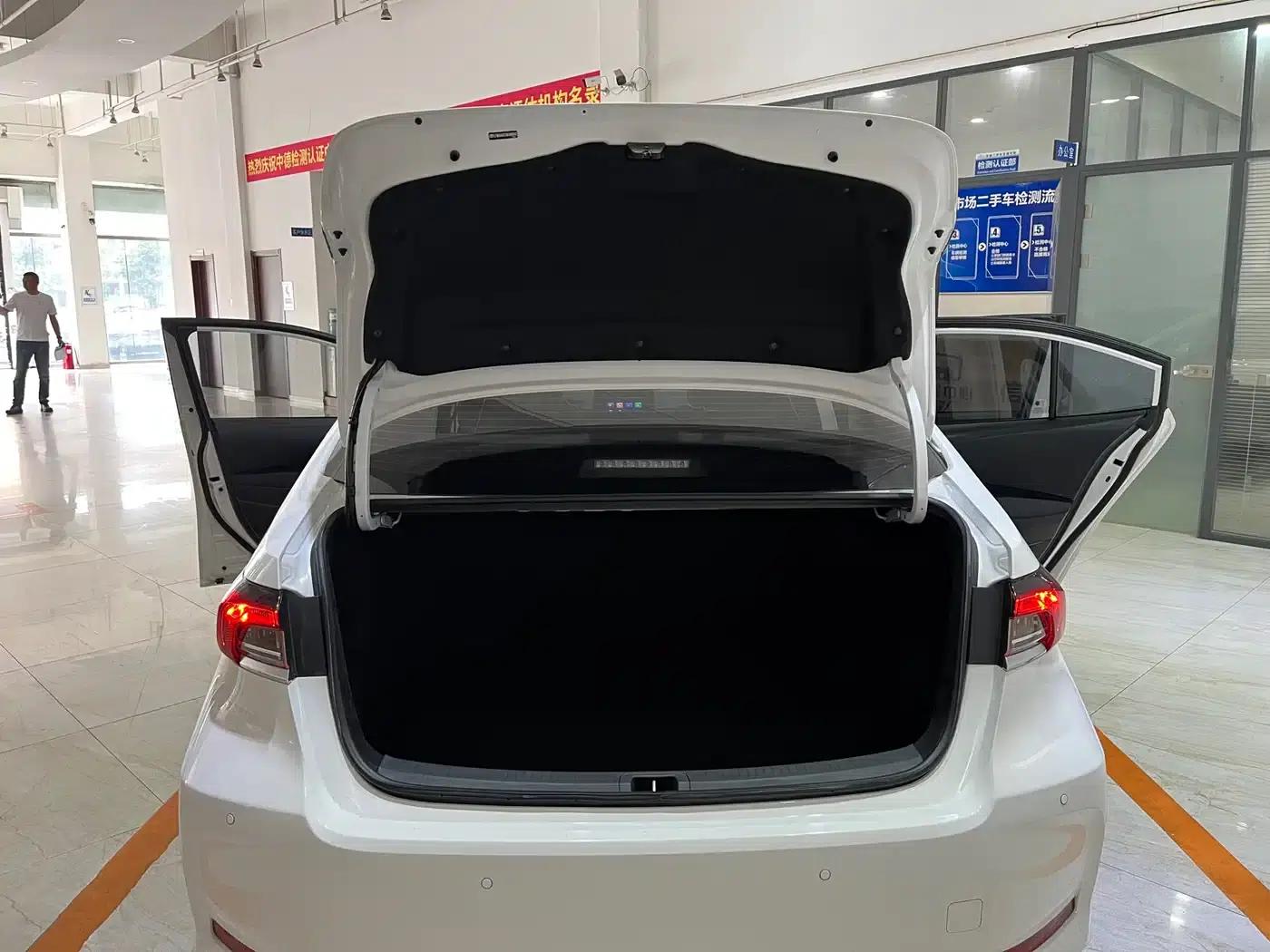 2022 Toyota Corolla 1.2T S-CVT Pioneer PLUS Edition — миниатюра 11